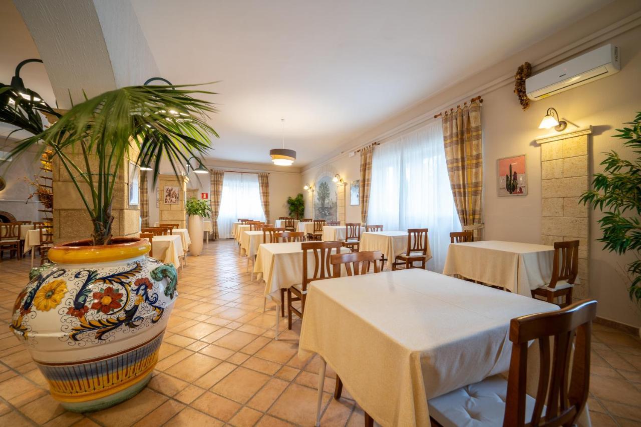 Hotel Costa D'Oro Торре-Ово Экстерьер фото
